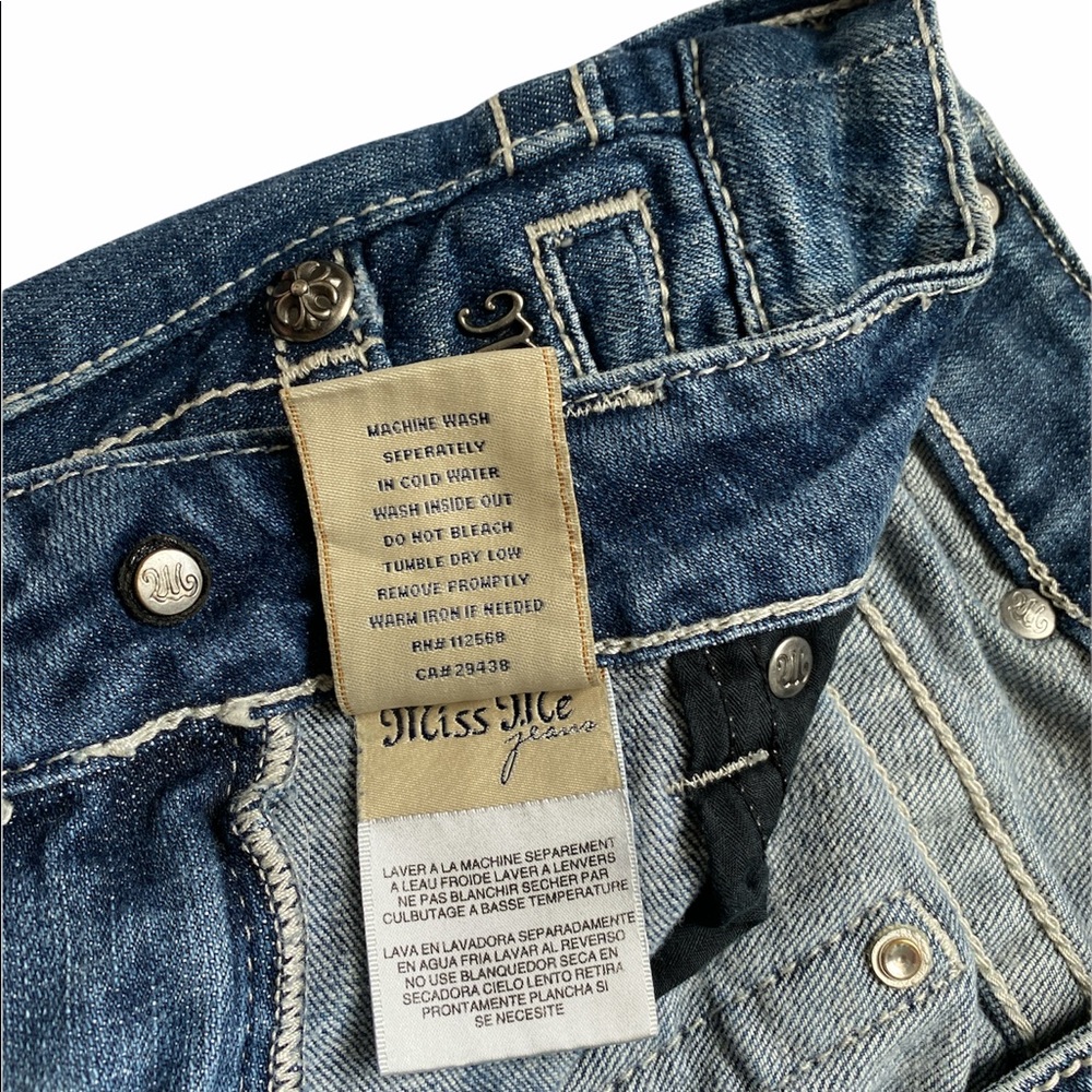 🤠 Miss Me Fleur de lis Women's Boot Cut Jeans with Cream Embroidery 🤠2 for $40 🤠 - Picture 6 of 12